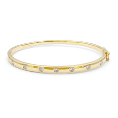 Classic Bezel Bangle