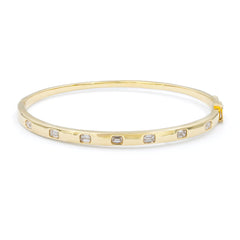 Classic Bezel Bangle
